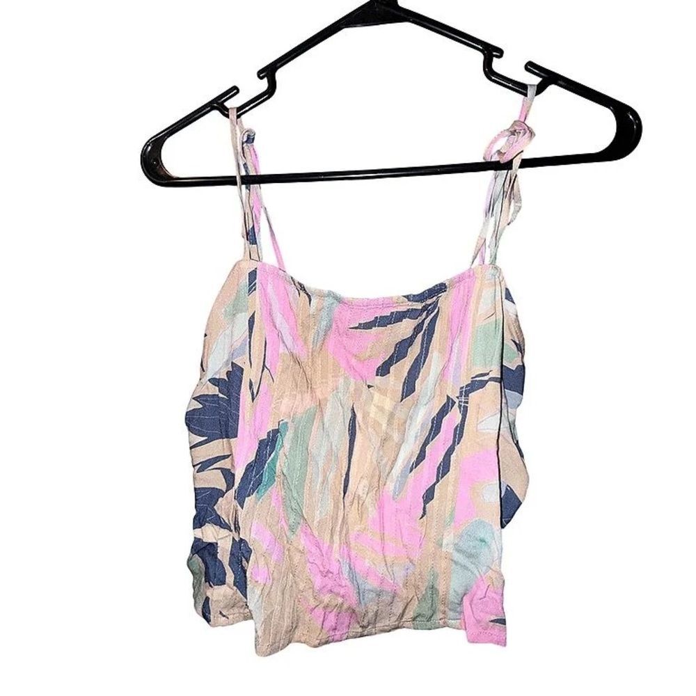 NWT Women’s 
Saltwater LUXE
Size S Sleeveless blouse